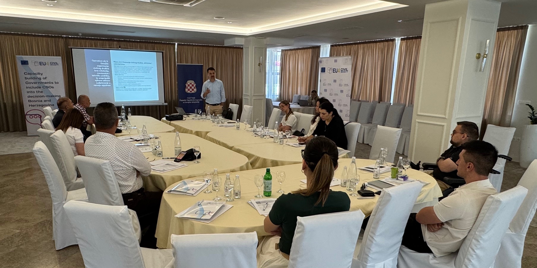Read more about the article Drugi sastanak radne grupe za izradu Strategije razvoja civilnog društva u Županiji Zapadnohercegovačkoj za razdoblje 2025 – 2030 godine