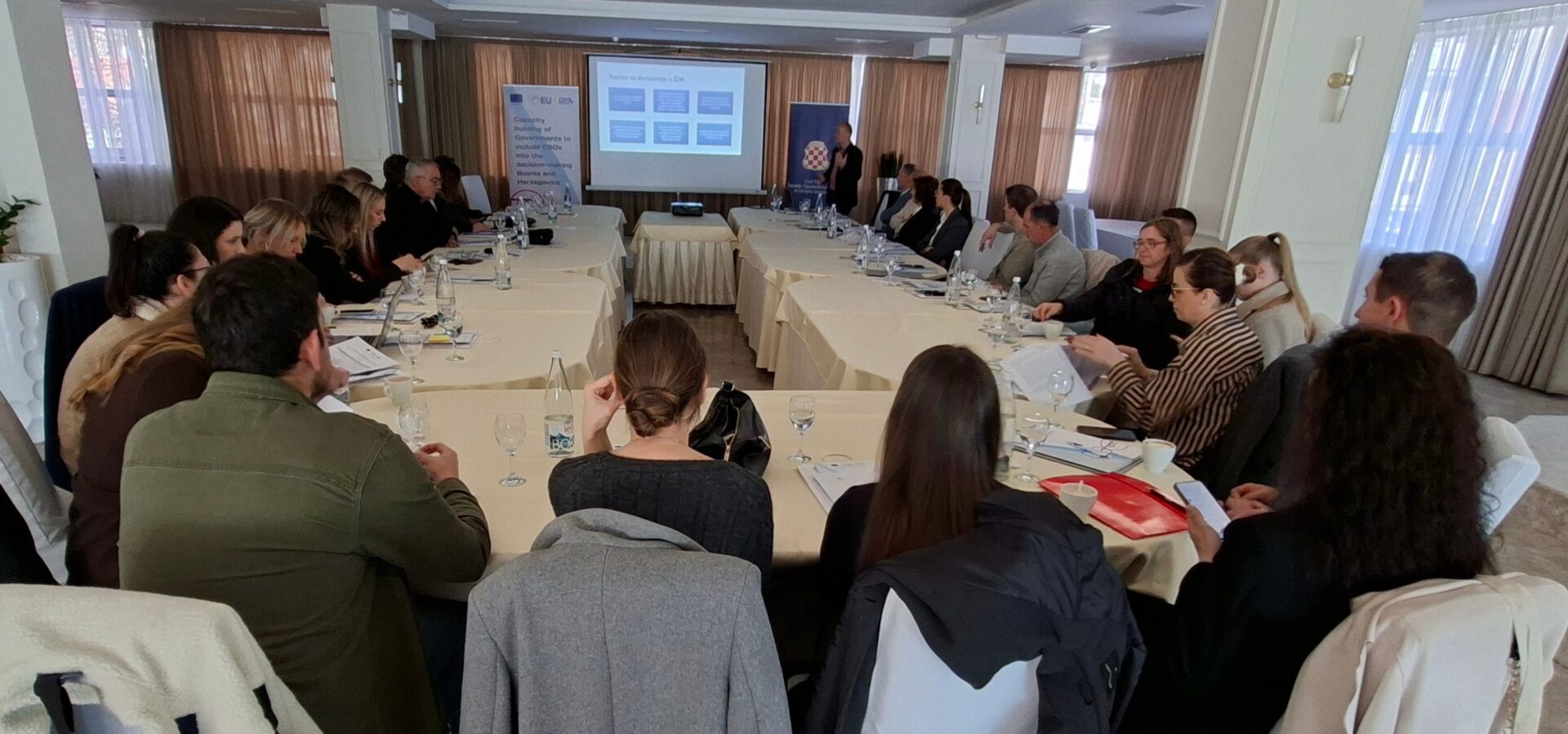 You are currently viewing Konsultacije Ureda Vlade Županije Zapadnohercegovačke za europske integracije i OCD o nacrtu Strategije razvoja civilnog društva ŽZH 2025-2030